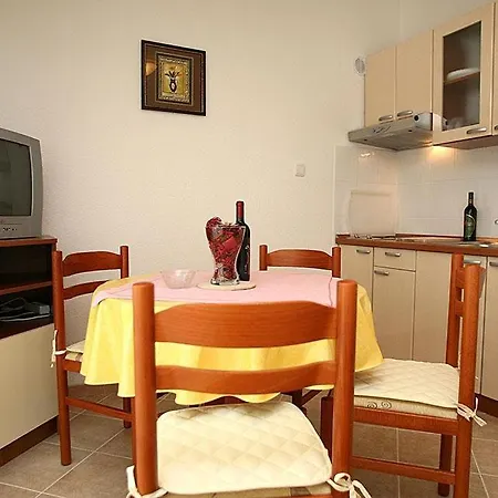 Lukic 1944 3*